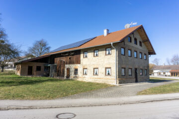 Ehemaliger Bauernhof zu verkaufen, nur 30 Min.nach München,Grundst. 1903 qm arrondiert, 83550 Emmering Hirschbichl, Bauernhaus