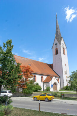 Altersgerechte Wohnung mit Mietgarantie im betreuten Wohnen im Chiemgau zu verkaufen mit Tiefgarage., 83123 Amerang, Dachgeschosswohnung
