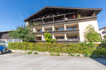 freie 4-Zimmer-Erdgeschosswohnung mit 2 Balkonen und viel Potential, 83088 Kiefersfelden, Erdgeschosswohnung