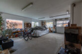 Zweiparteienhaus auf großem Grundstück mit praktischer Werkstatt, komplett renoviert. EG frei - Werkstatt/Garage