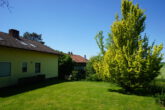 Nähe Wasserburg, ruhige Lage, großer Garten, für Familie mit Kindern ideal, Renovierung erforderlich - eingewachsener Garten