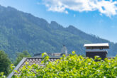 Der Kampenwand sehr nah. Komplettes Obergeschoß in Zweifamilienhaus in ruhiger Lage sofort frei. - Blick nach Hohenaschau