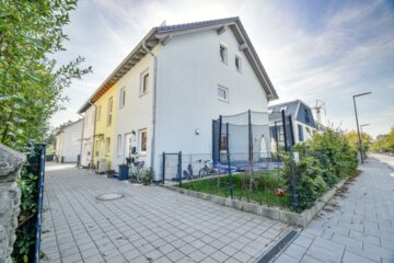 Youngtimer, Reihenmittelhaus in Kirchtrudering aus Erstbesitz zu verkaufen, am Riemer Grüngürtel,, 81829 München / Riem, Reihenmittelhaus