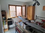 Neuwertige Erdgeschoßwohnung mit kleinem Garten und Garage, demnächst frei werdend in schöner Lage. - Schlafen im UG