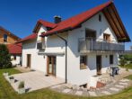 Neuwertige Erdgeschoßwohnung mit kleinem Garten und Garage, demnächst frei werdend in schöner Lage. - Hier im Erdgeschoß