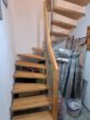 Neuwertige Erdgeschoßwohnung mit kleinem Garten und Garage, demnächst frei werdend in schöner Lage. - Treppe ins EG