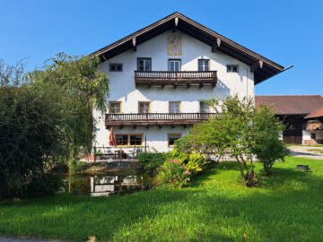 Ehemaliger Bauernhof Nähe Wasserburg am Inn, renovierungsbedürftig, vielseitig nutzbar, Nähe B 304, 83547 Babensham, Bauernhaus
