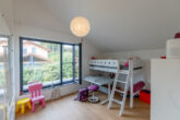 Wunderschönes Split-Level Architektenhaus mit großem Garten in beliebter Lage - Kinderzimmer