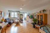 Ruhige und helle 1-Zimmer-Wohnung mit Terrasse und kleinem Garten - Großes Zimmer