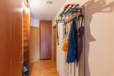 Ruhige und helle 1-Zimmer-Wohnung mit Terrasse und kleinem Garten - Flur