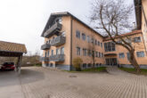 Ruhige und helle 1-Zimmer-Wohnung mit Terrasse und kleinem Garten - Mehrparteienhaus