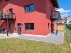 Gartenwohnung in 3 -Parteienhaus mit Außenstellplätzen langfristig zu vermieten. 2-Raumwohnung. - hier Eingang