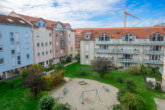 Gute Lage, guter Zuschnitt, guter Mieter, guter Preis, guter Zustand, gute Investition, alles Gut! - Ausblick vom Balkon