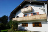 Freies Ein-zwei-drei Familienhaus zur Eigennutzung oder Vermietung, 1990 renoviert und gut in Schuß. - von Osten